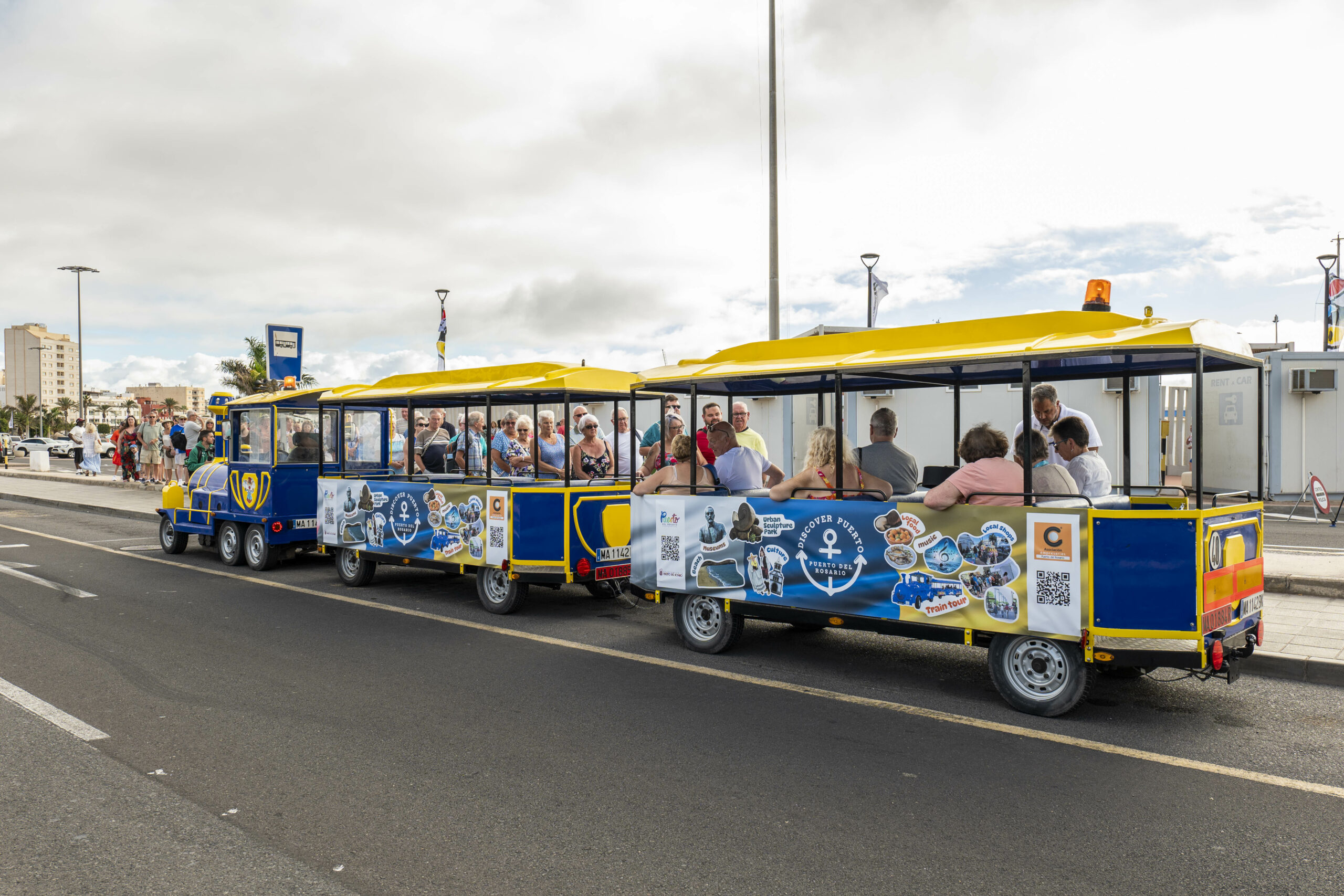 The tourist train of Puerto del Rosario: a comfortable and different way to get to know the city.